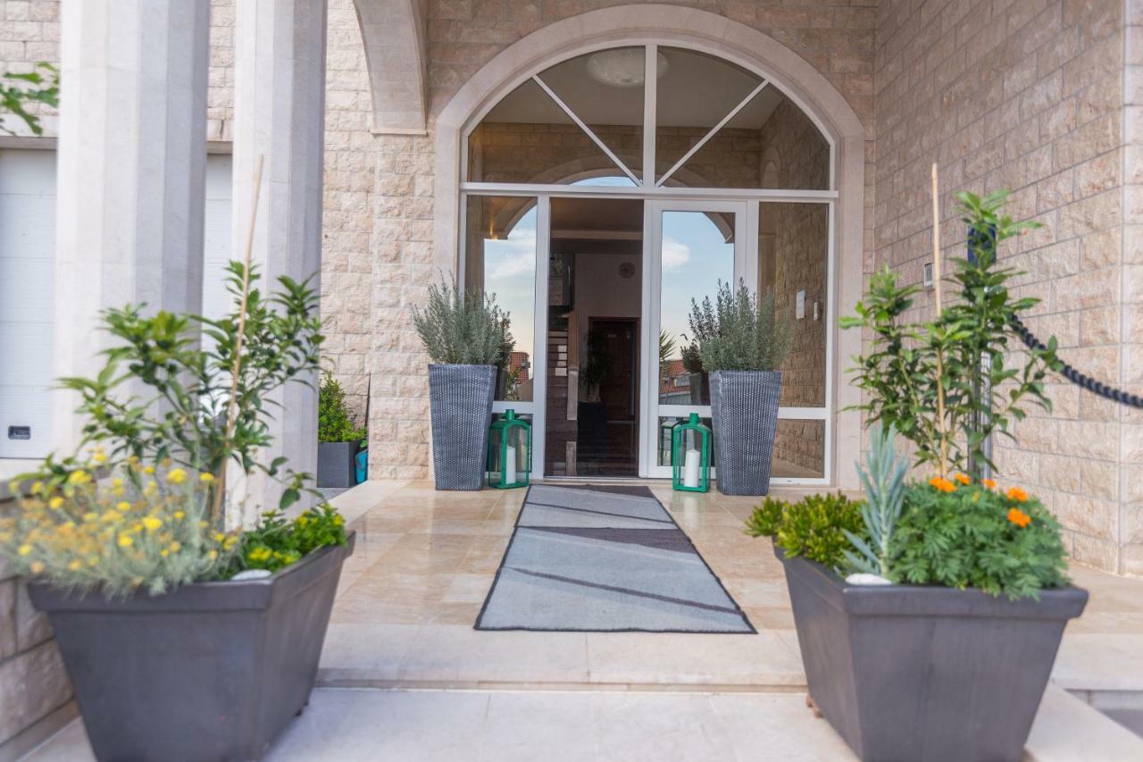 White Stone Villa Promajna Exterior photo